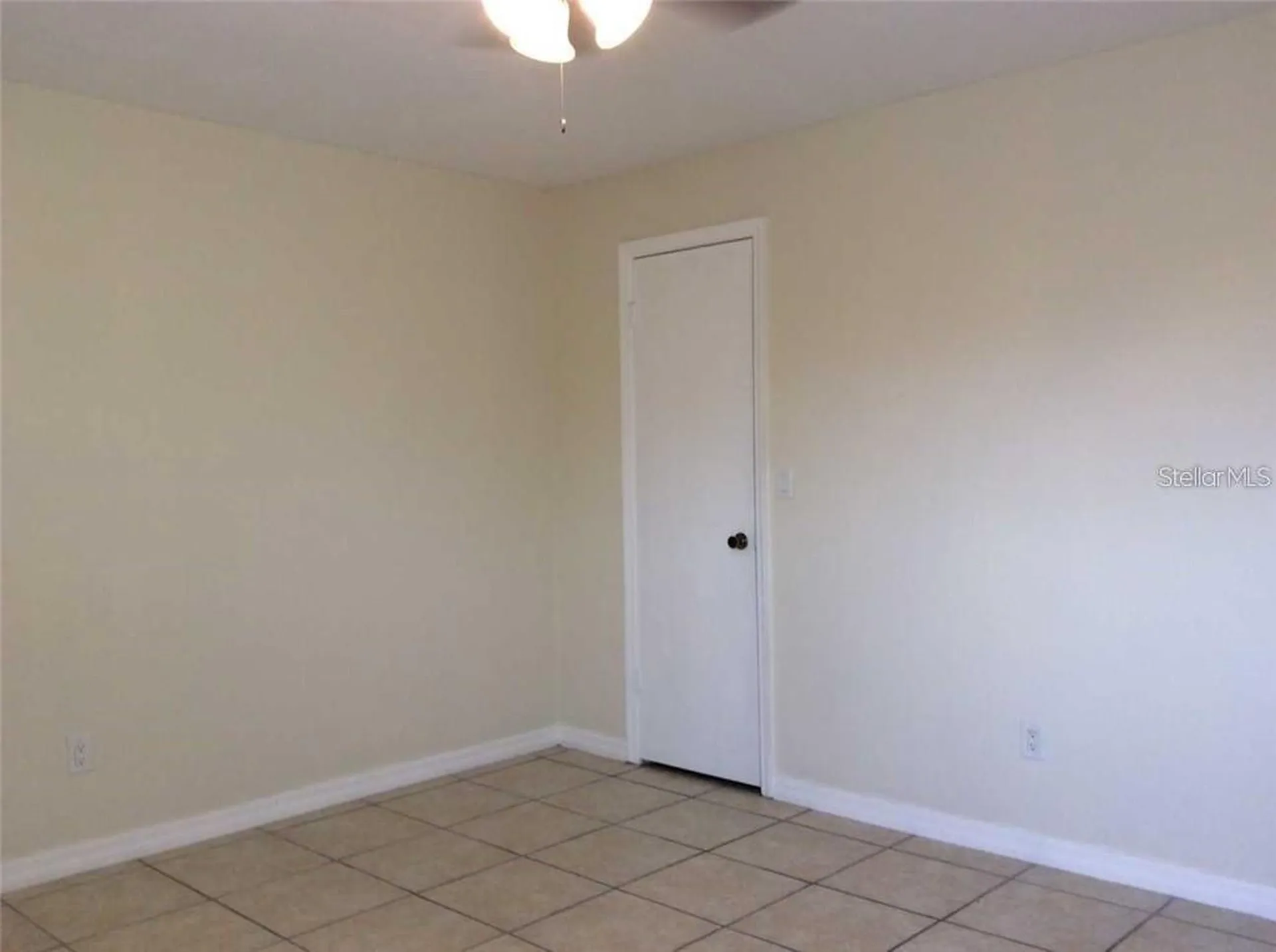 5713 Gatlin Avenue Orlando FL 32822