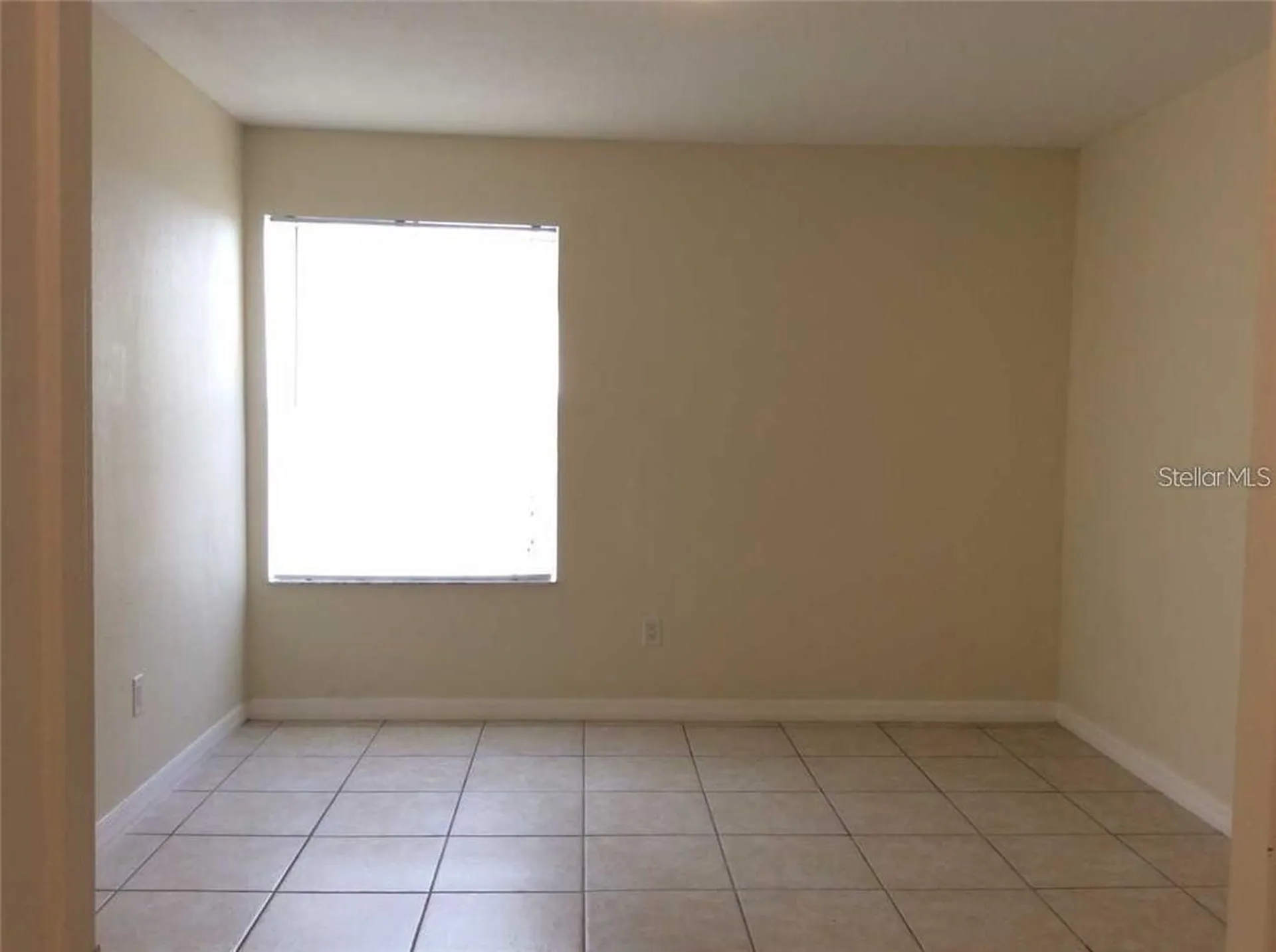 5713 Gatlin Avenue Orlando FL 32822