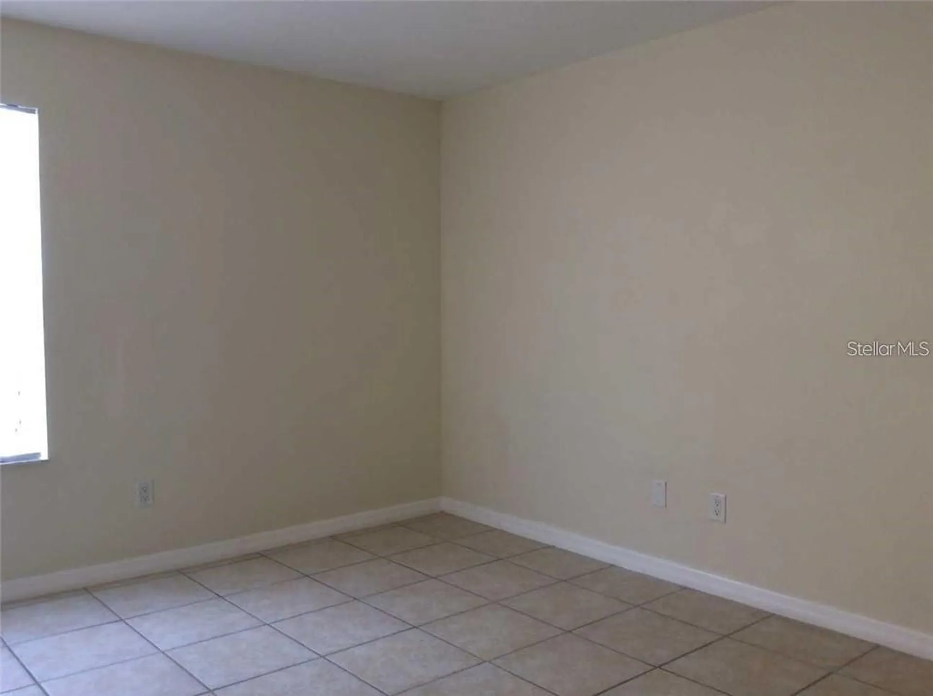5713 Gatlin Avenue Orlando FL 32822