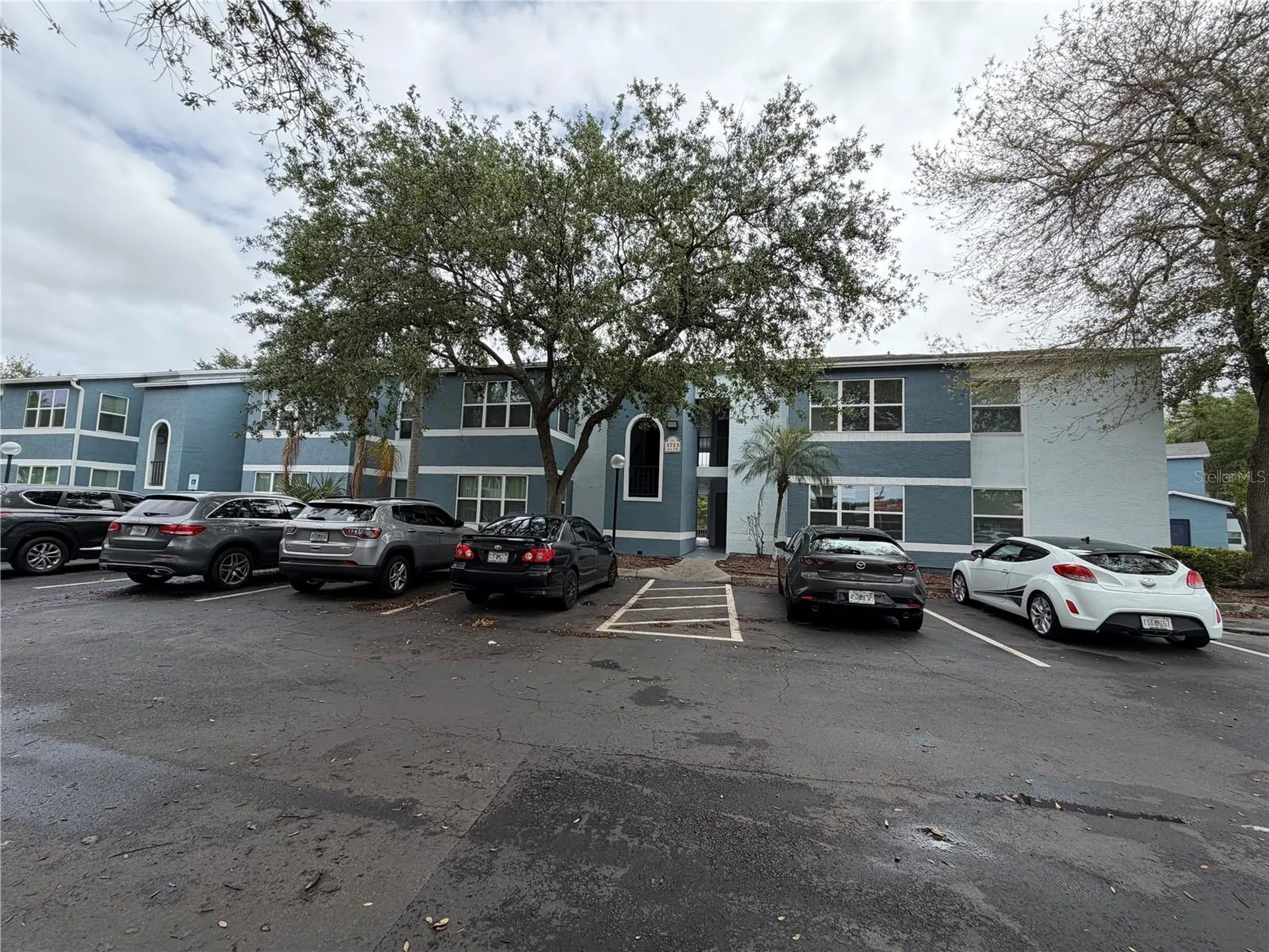 5713 Gatlin Avenue Orlando FL 32822