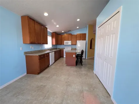 2076 Newtown Road Groveland FL 34736