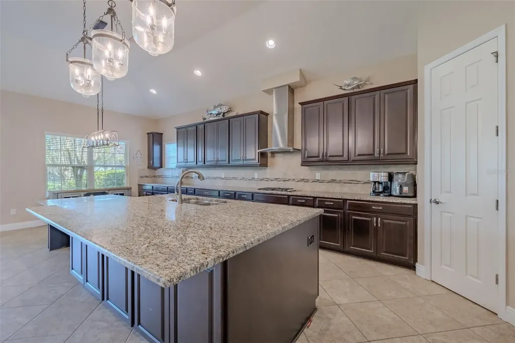 5927 Jasper Glen Drive Lithia FL 33547
