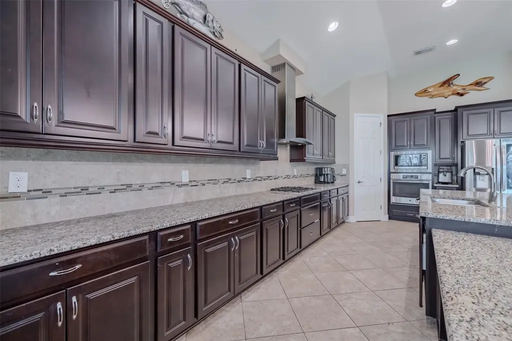 5927 Jasper Glen Drive Lithia FL 33547