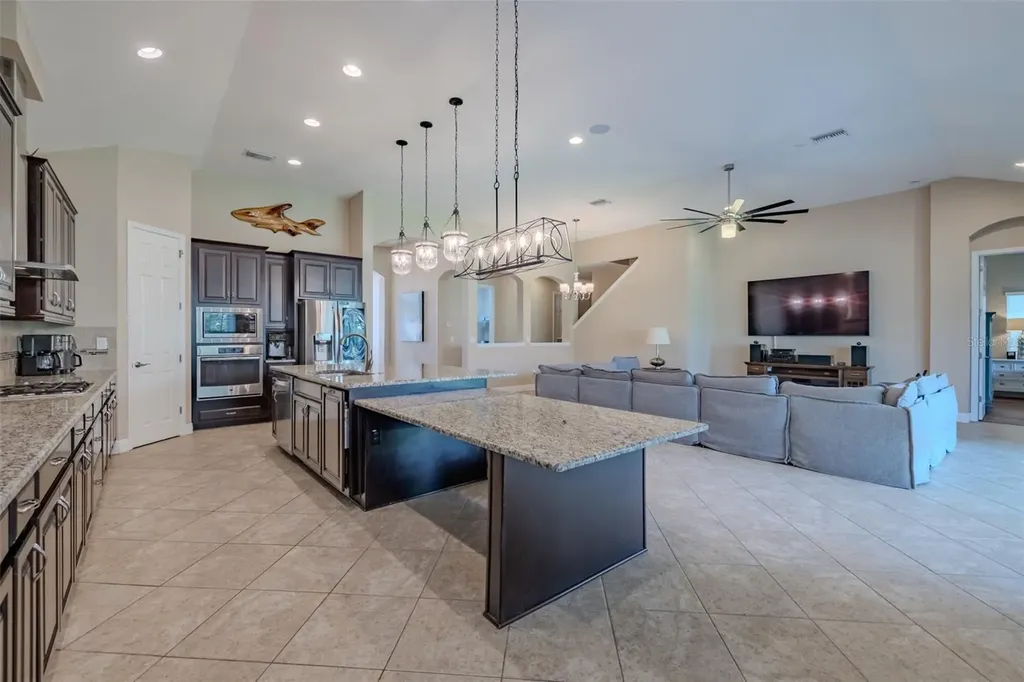 5927 Jasper Glen Drive Lithia FL 33547