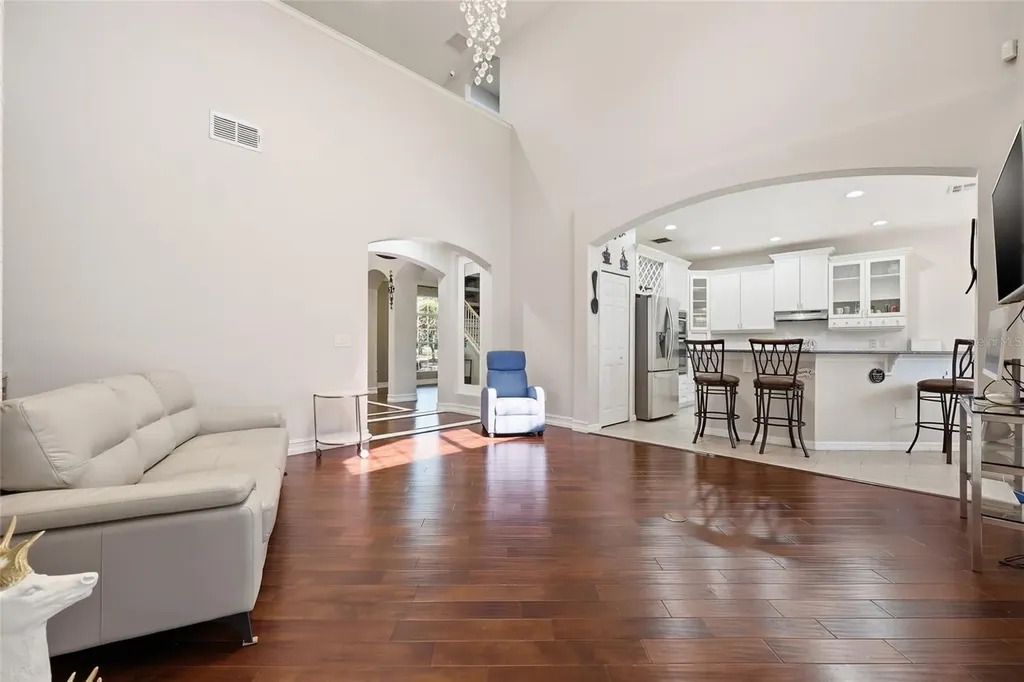 9168 Lake Avon Drive Orlando FL 32829