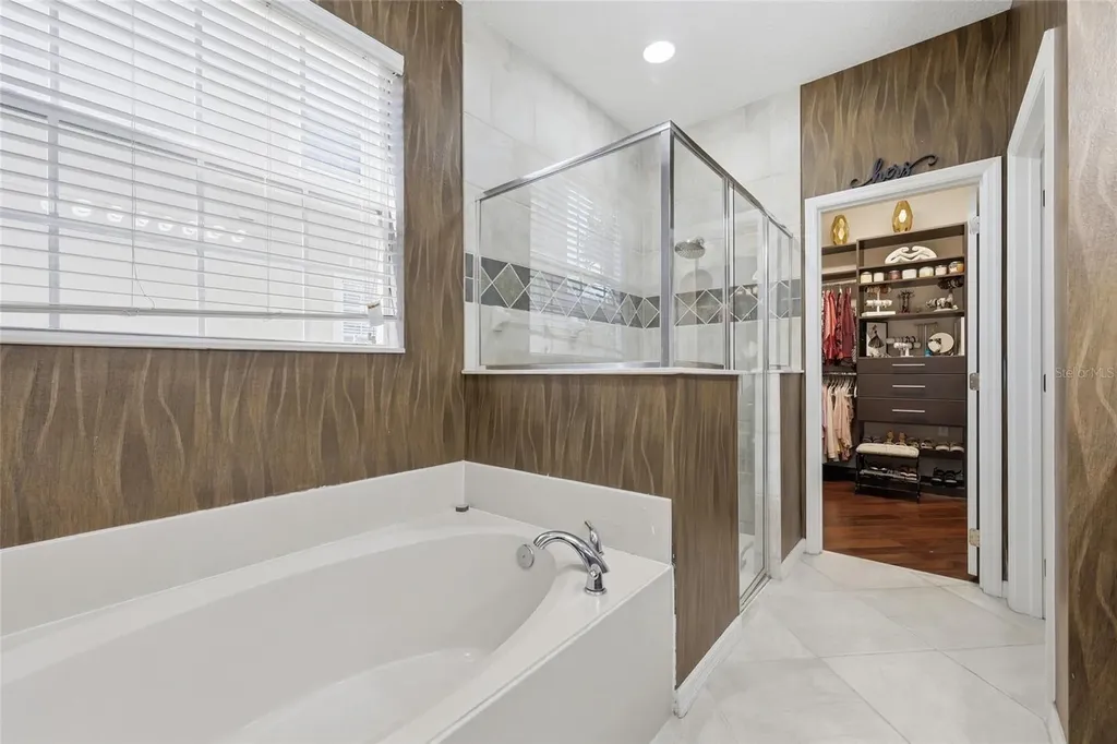9168 Lake Avon Drive Orlando FL 32829