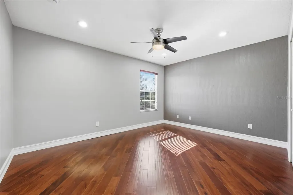 9168 Lake Avon Drive Orlando FL 32829
