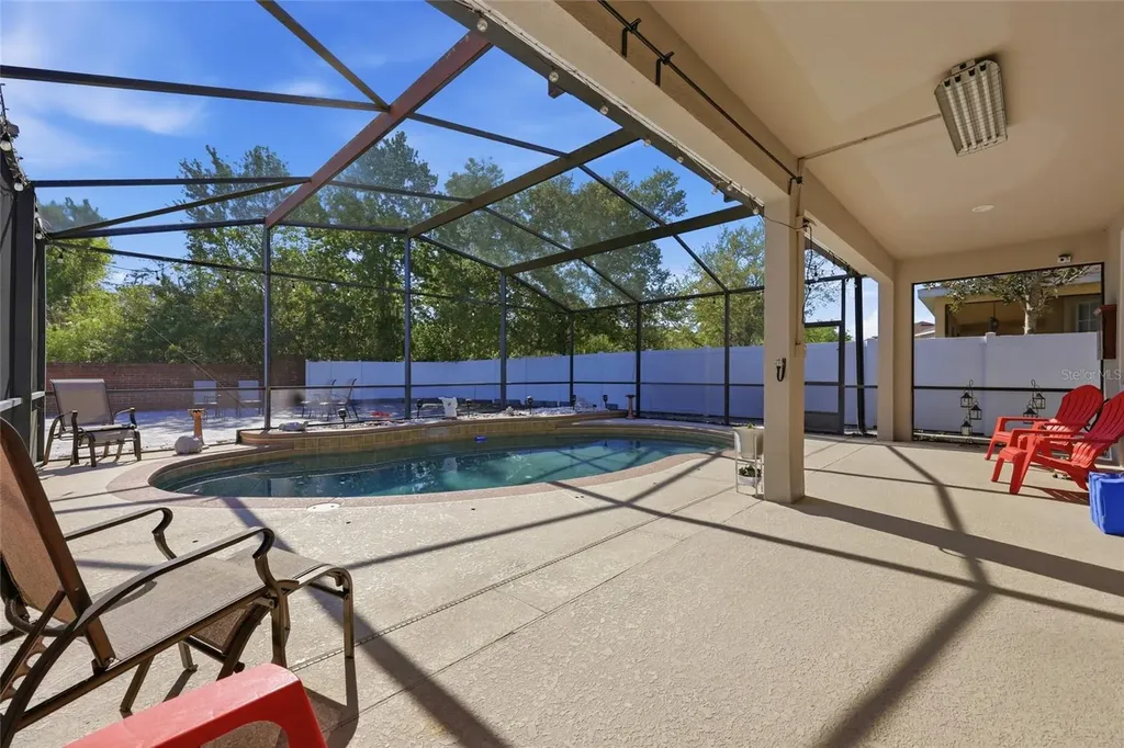 9168 Lake Avon Drive Orlando FL 32829