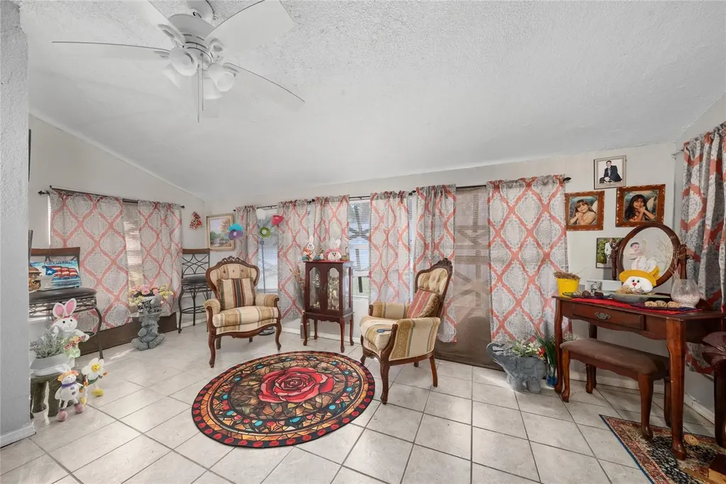2605 Island Oaks E Lakeland FL 33805