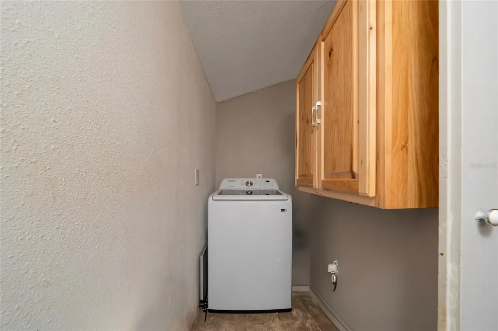2605 Island Oaks E Lakeland FL 33805