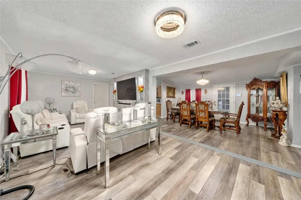 2605 Island Oaks E Lakeland FL 33805