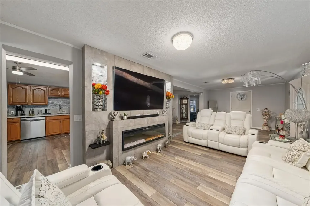 2605 Island Oaks E Lakeland FL 33805