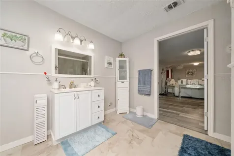 2605 Island Oaks E Lakeland FL 33805