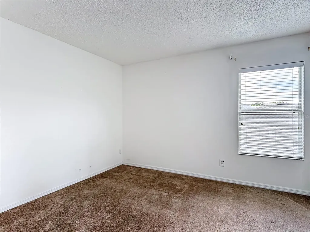 8542 Palm Harbor Drive Kissimmee FL 34747