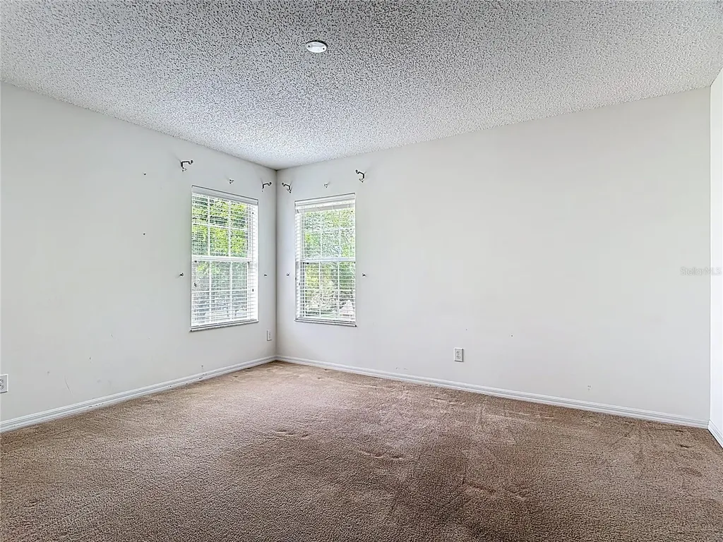 8542 Palm Harbor Drive Kissimmee FL 34747