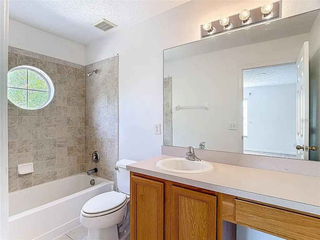 8542 Palm Harbor Drive Kissimmee FL 34747