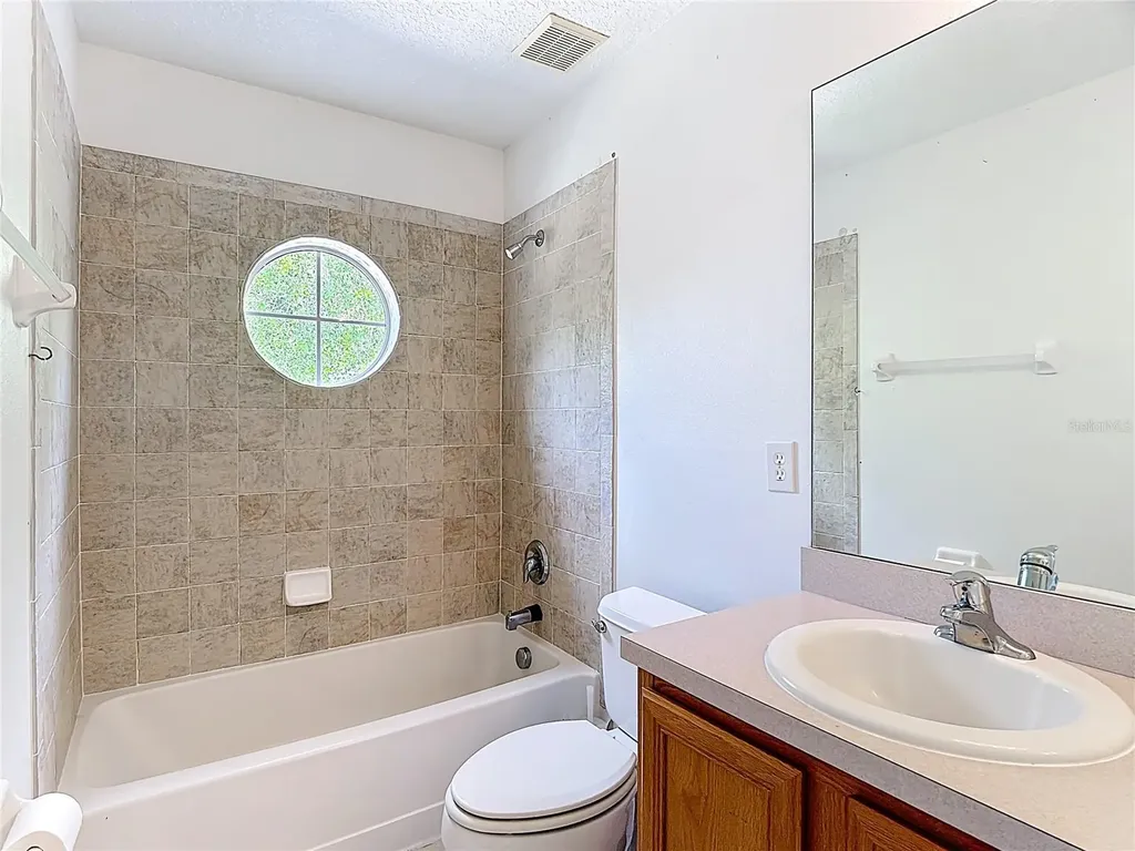 8542 Palm Harbor Drive Kissimmee FL 34747