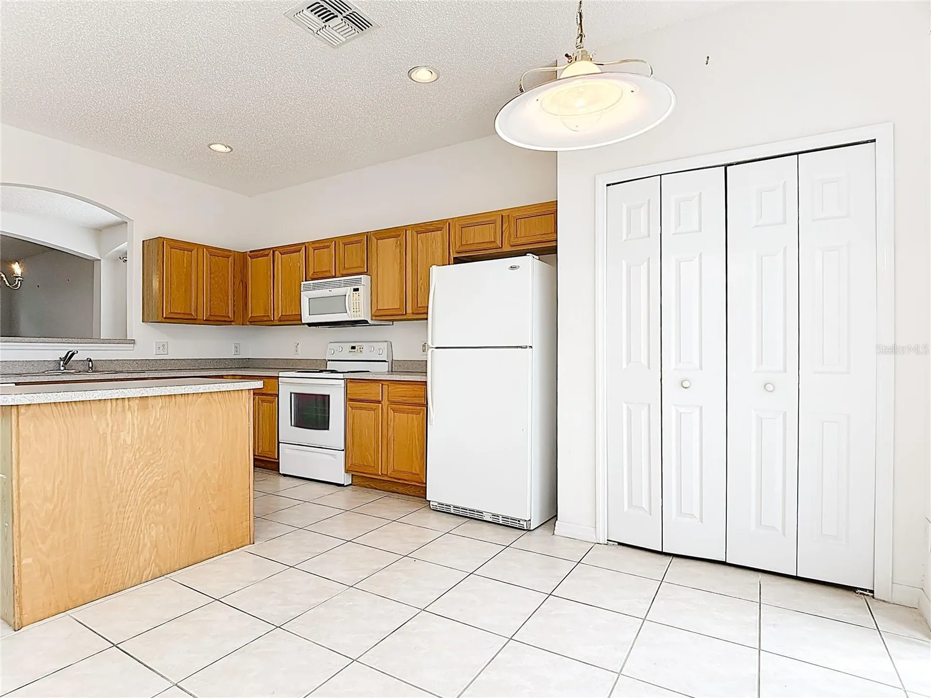 8542 Palm Harbor Drive Kissimmee FL 34747