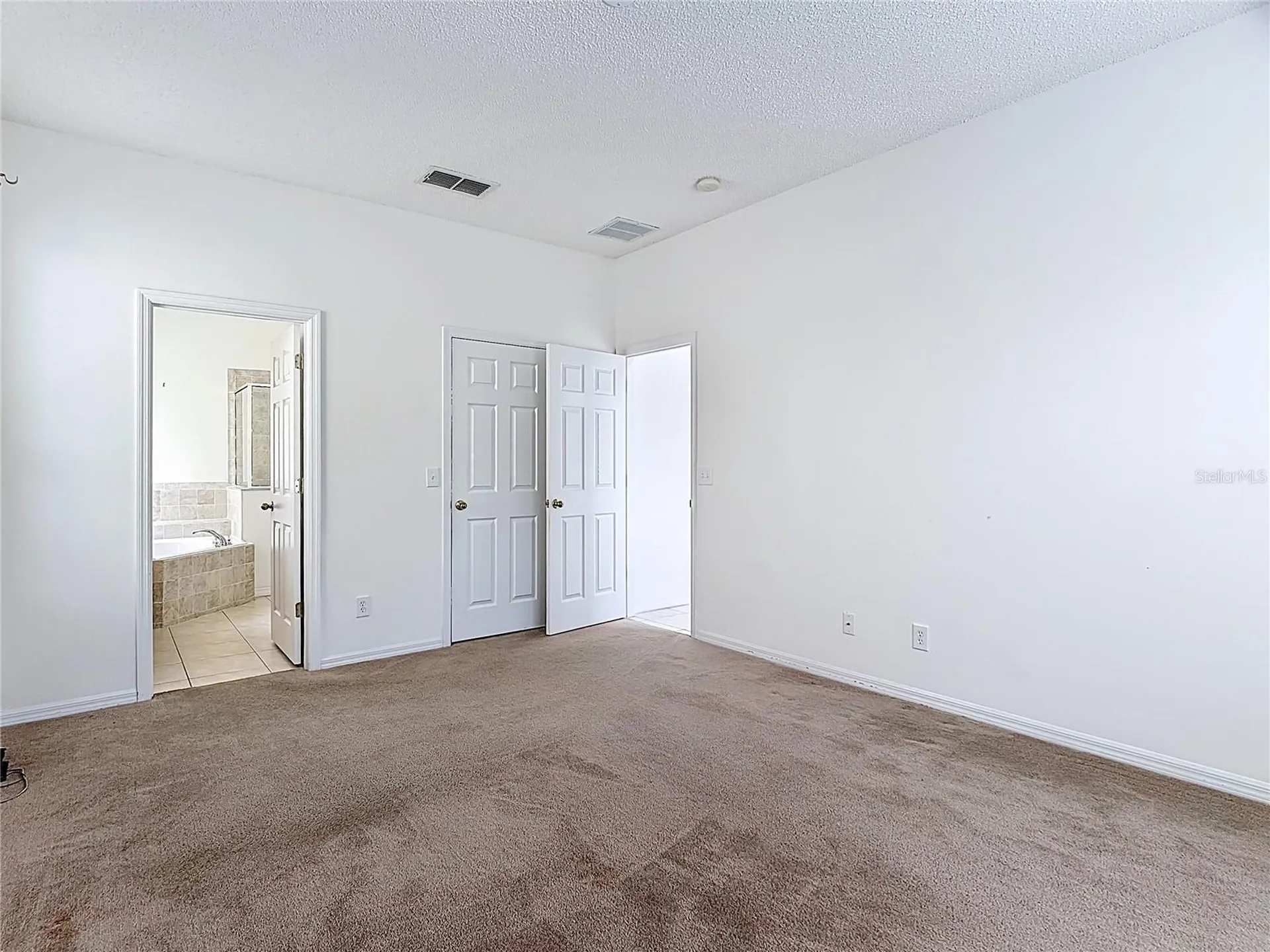 8542 Palm Harbor Drive Kissimmee FL 34747
