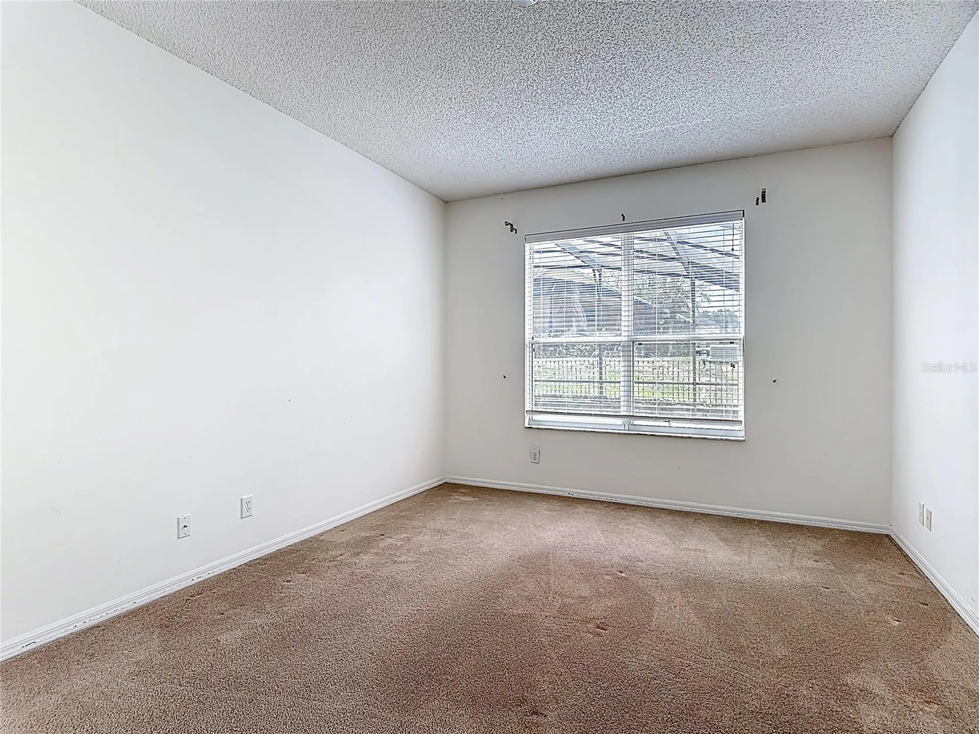8542 Palm Harbor Drive Kissimmee FL 34747