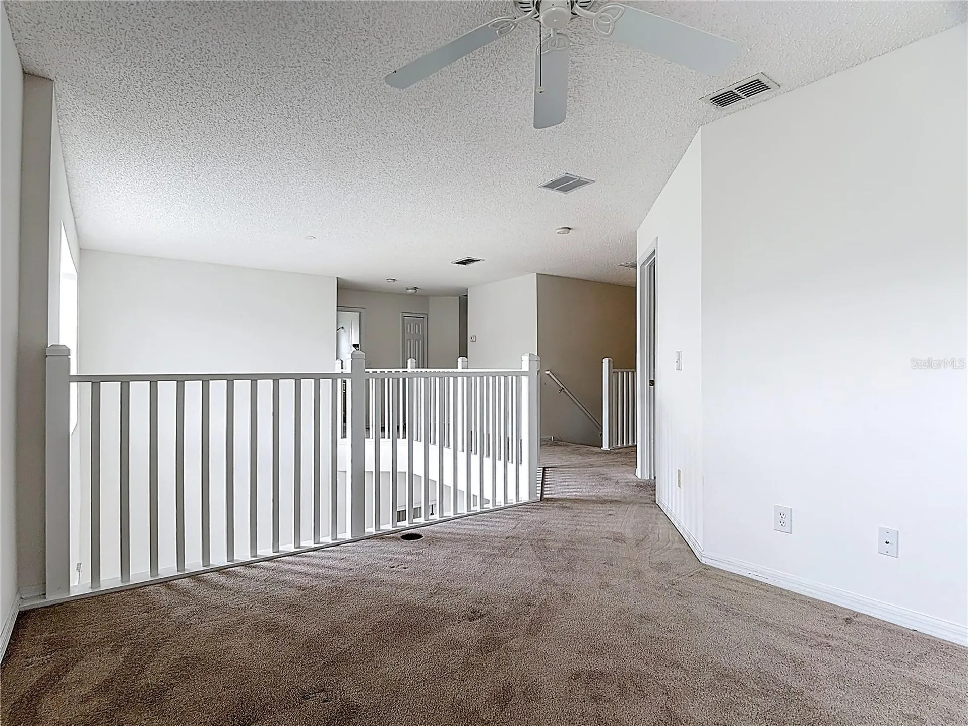 8542 Palm Harbor Drive Kissimmee FL 34747