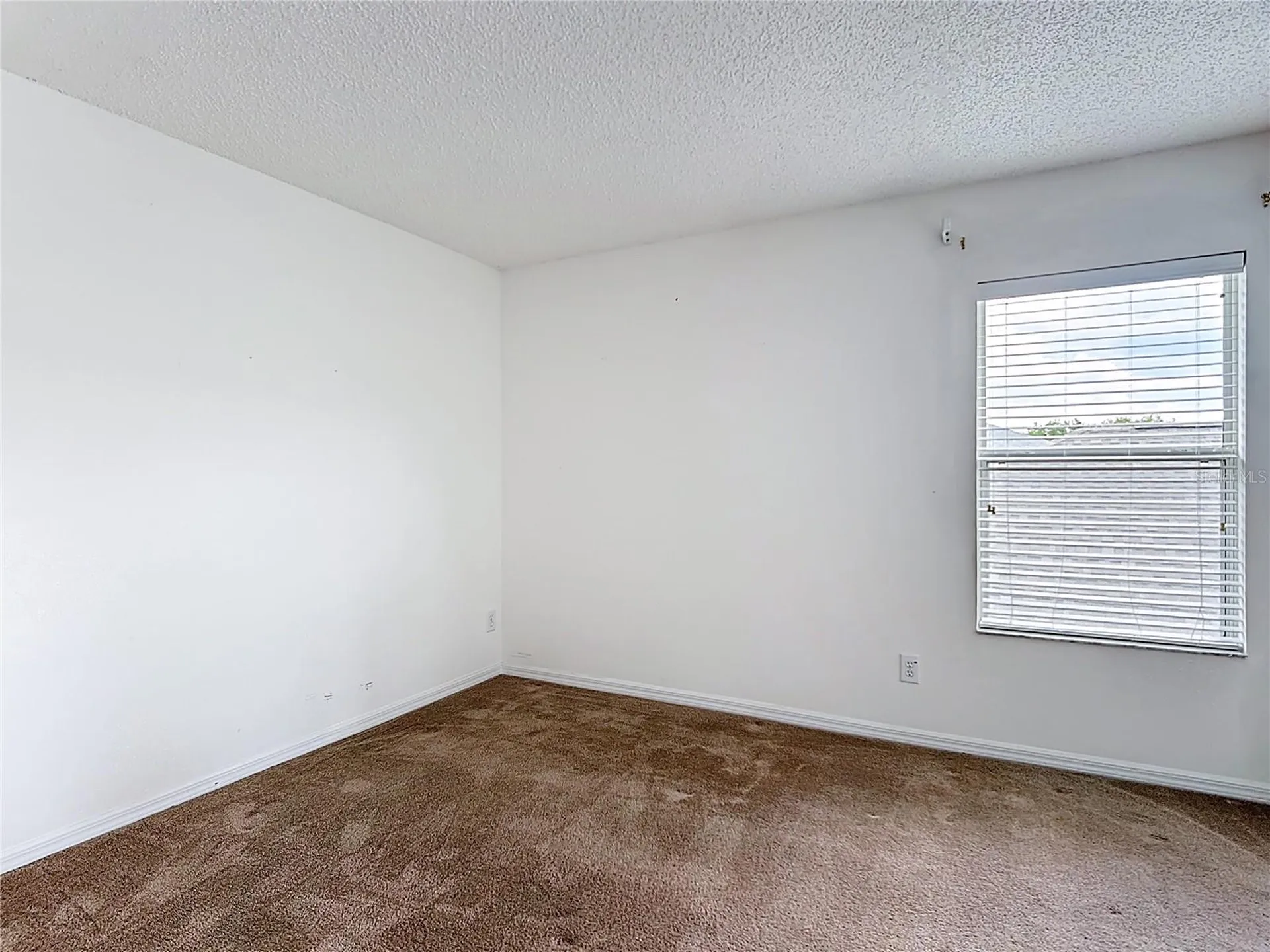 8542 Palm Harbor Drive Kissimmee FL 34747