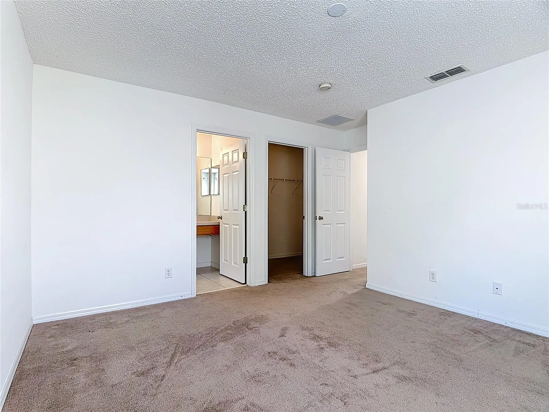8542 Palm Harbor Drive Kissimmee FL 34747