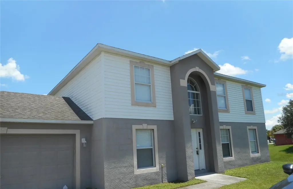 950 Derbyshire Drive Kissimmee FL 34758