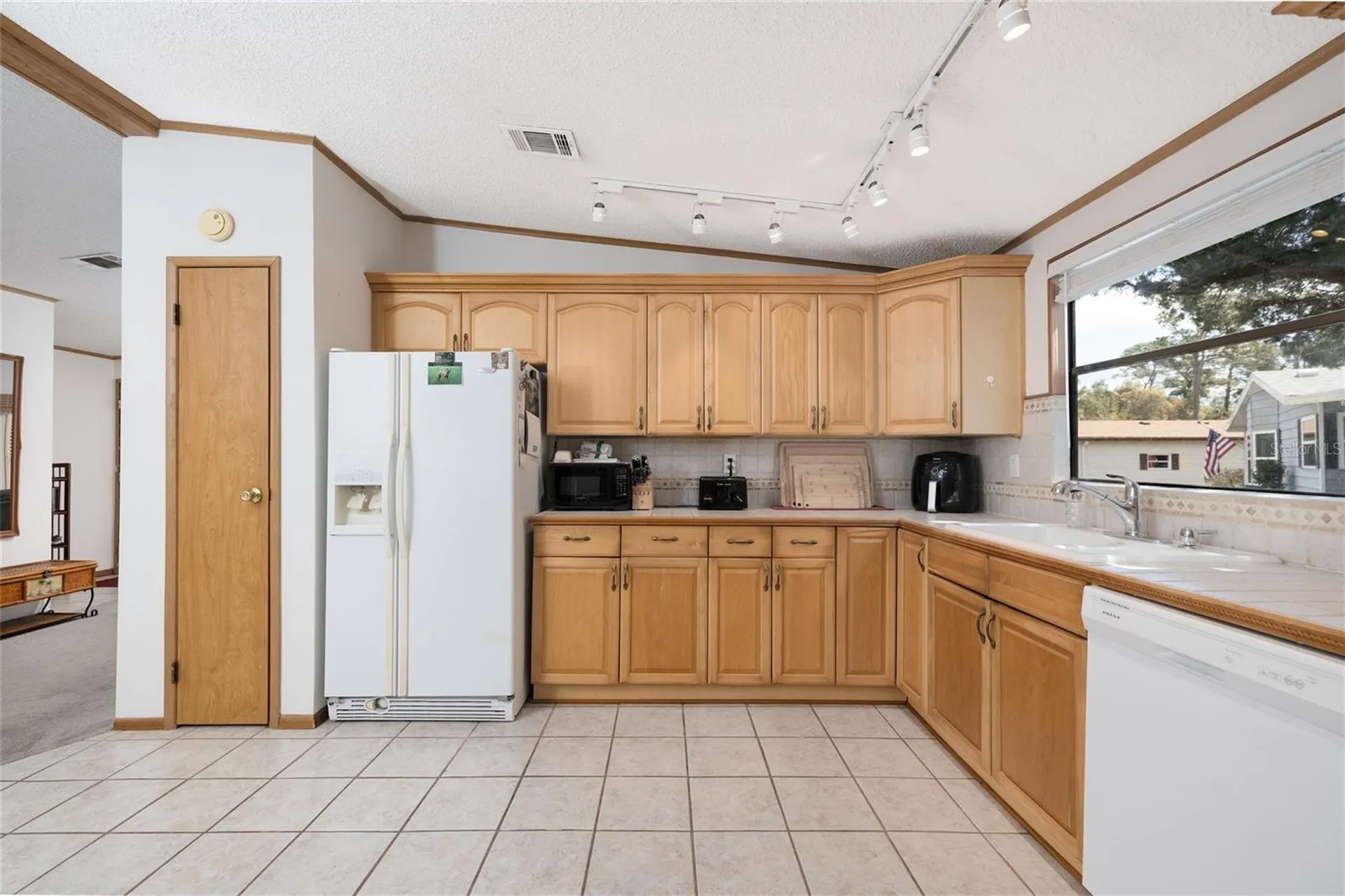 412 Schooner Avenue Edgewater FL 32141
