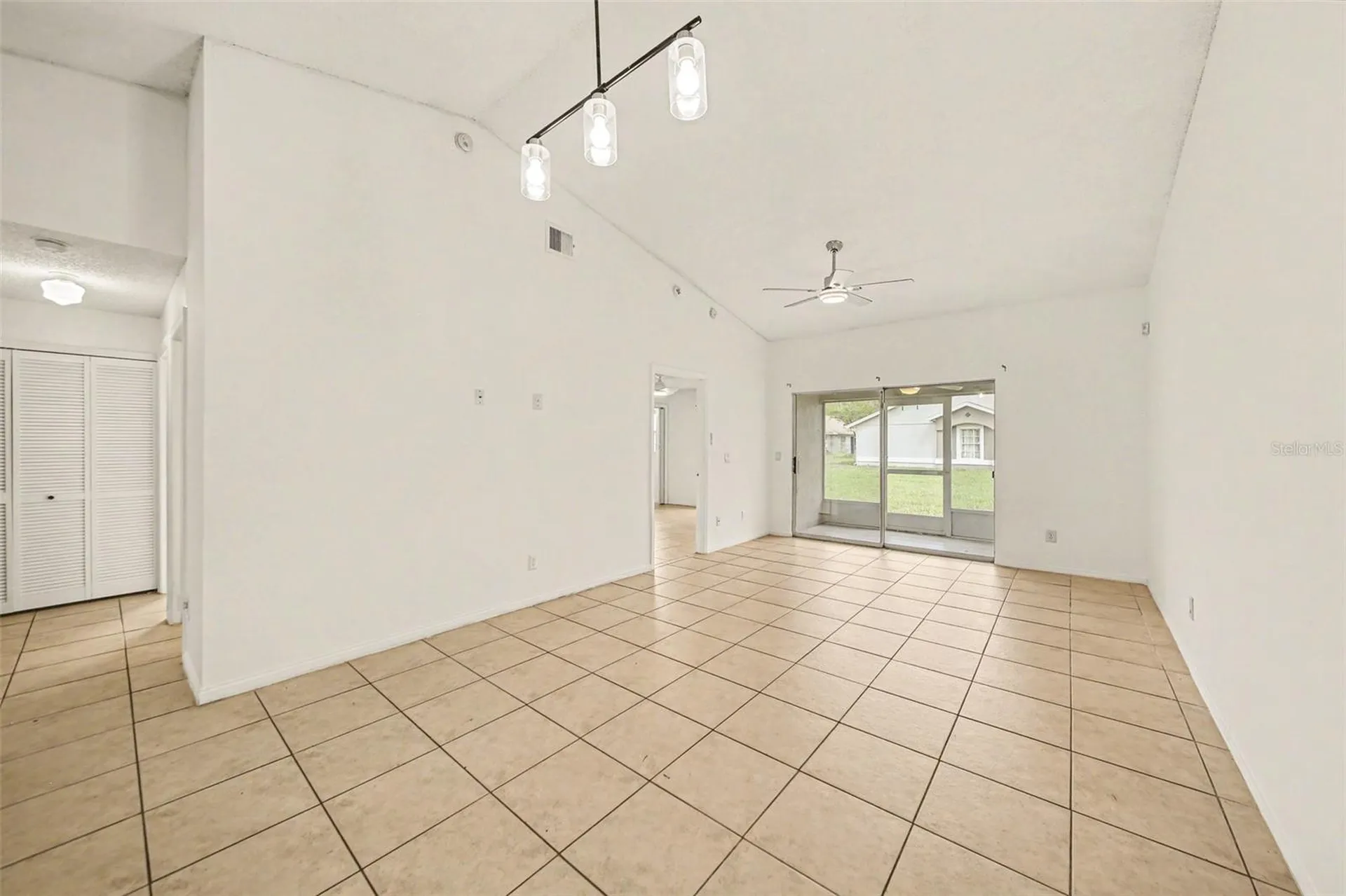 14657 Laguna Beach Circle Orlando FL 32824