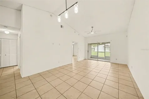 14657 Laguna Beach Circle Orlando FL 32824