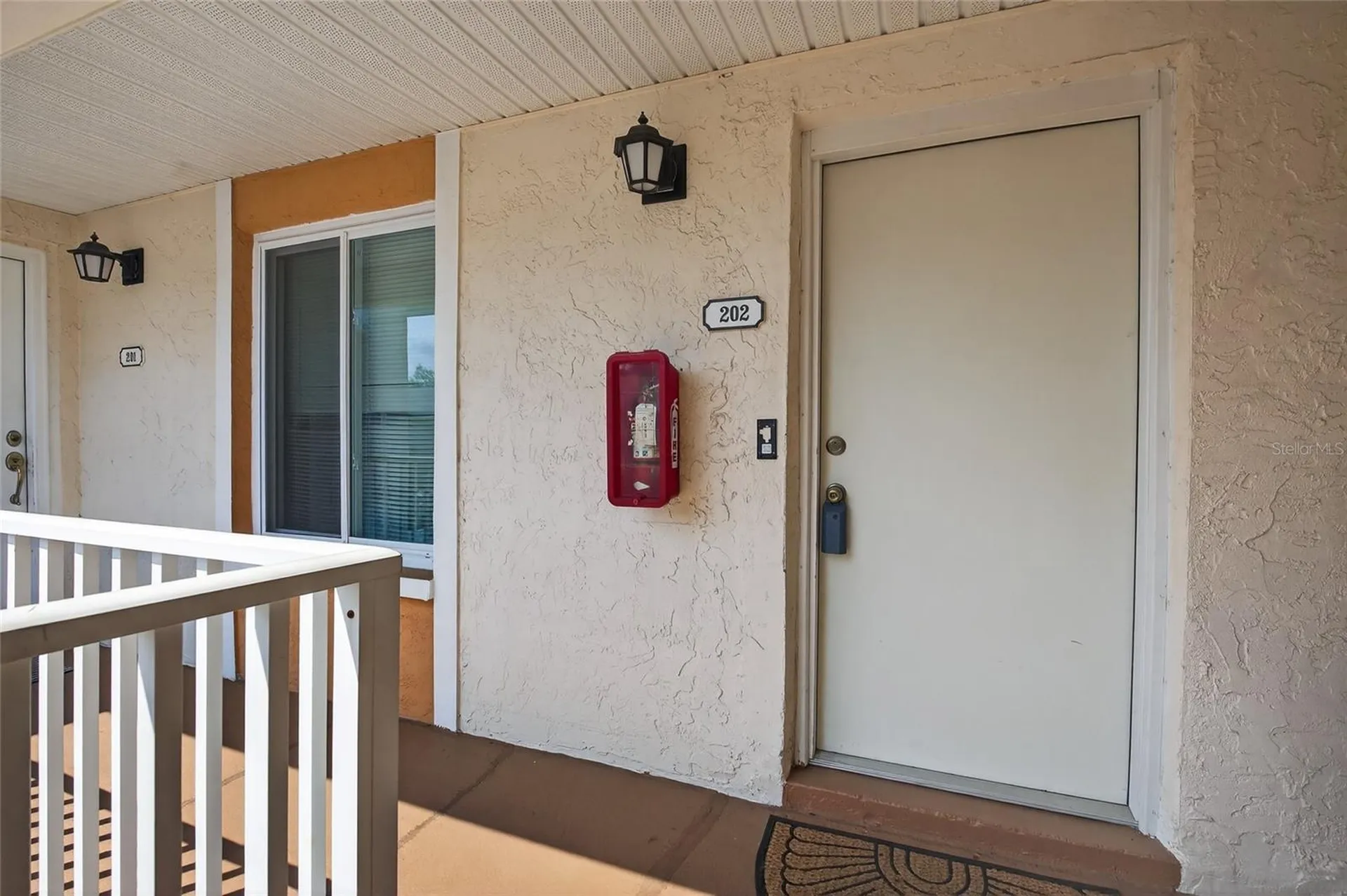 657 99th Avenue N St Petersburg FL 33702