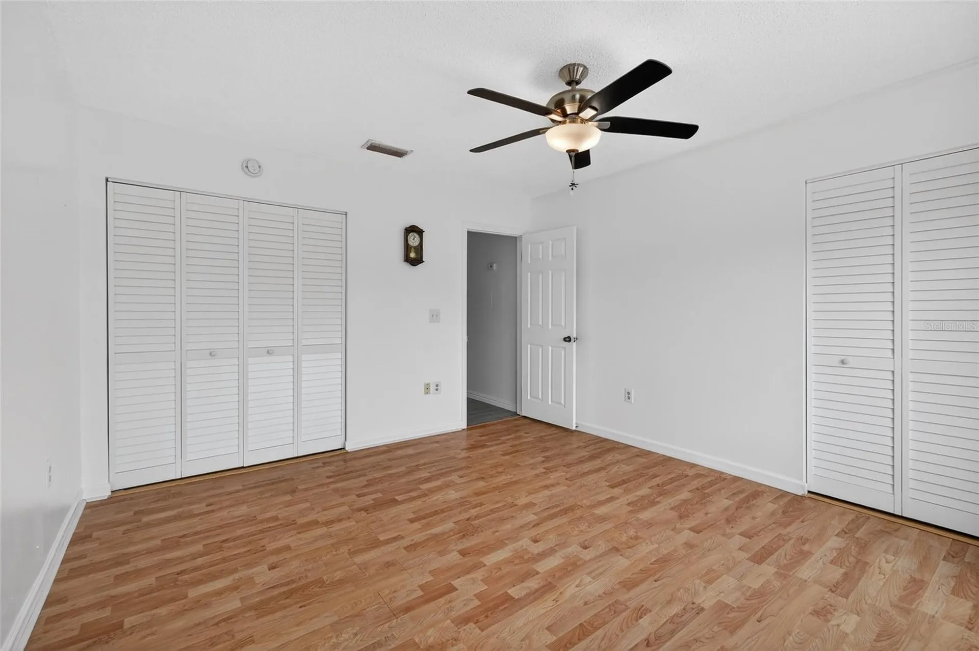 657 99th Avenue N St Petersburg FL 33702