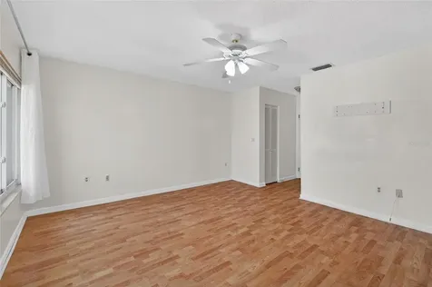 657 99th Avenue N St Petersburg FL 33702