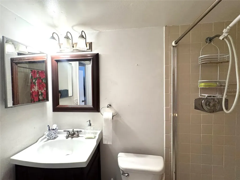 6008 Amberly Avenue Orlando FL 32822