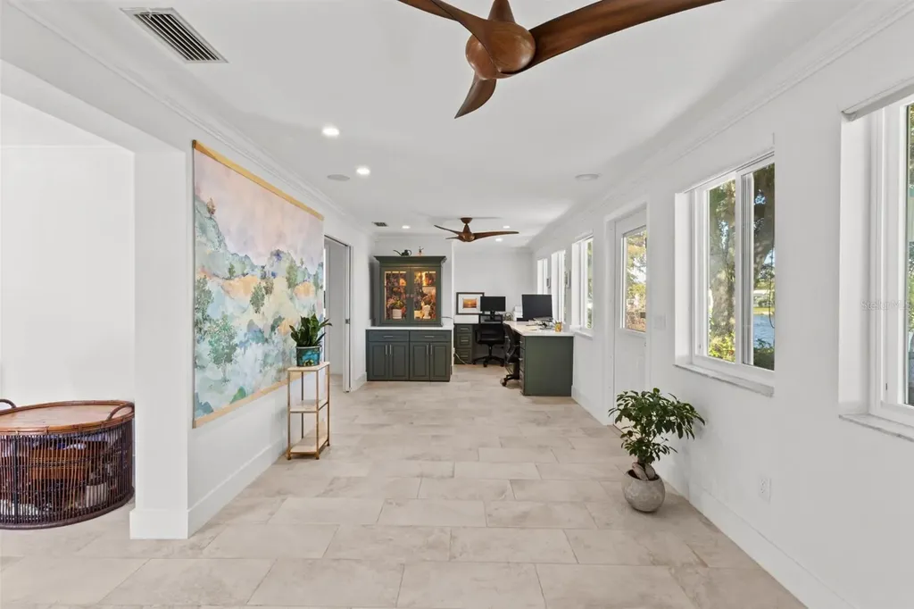 604 Spanish Drive N Longboat Key FL 34228