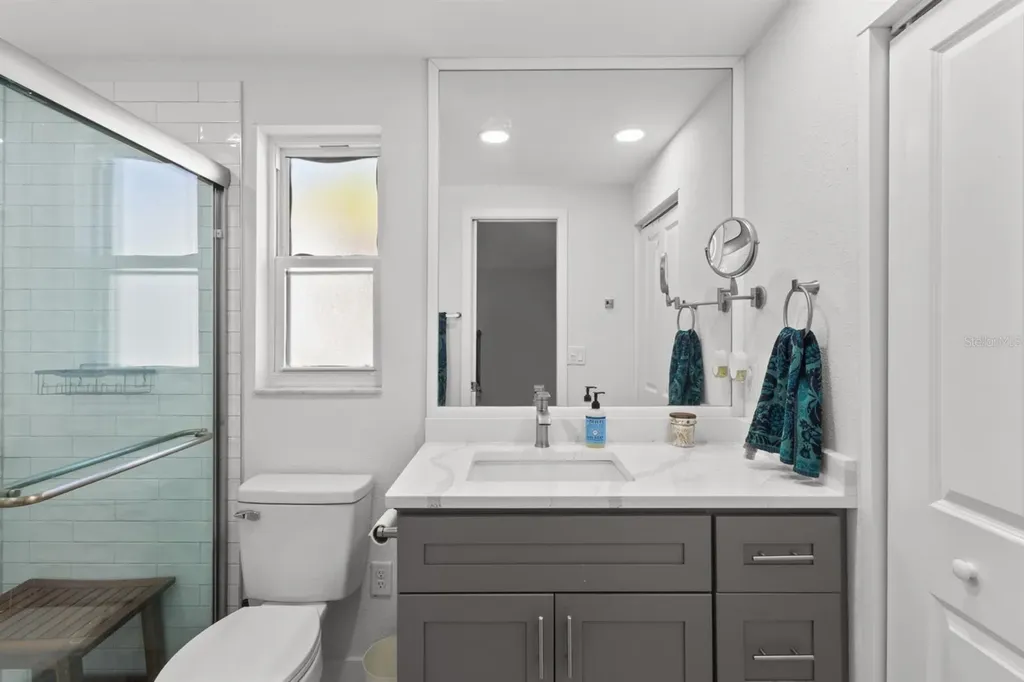 604 Spanish Drive N Longboat Key FL 34228