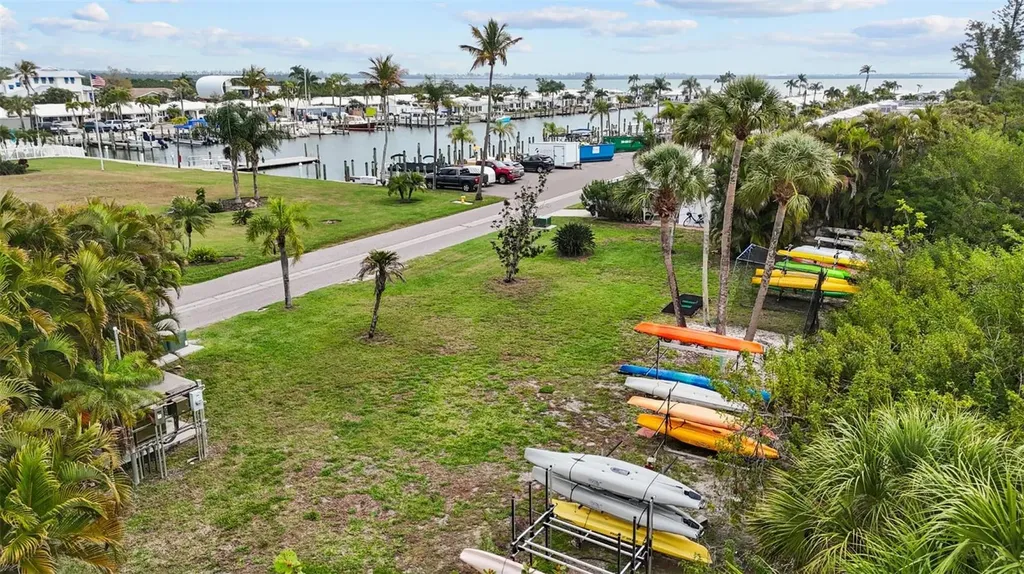 604 Spanish Drive N Longboat Key FL 34228