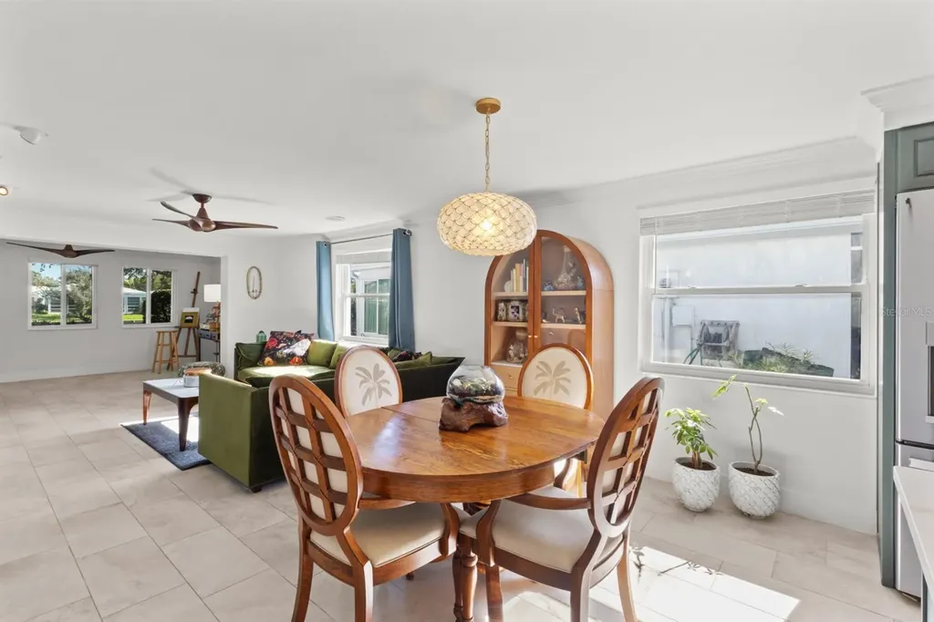 604 Spanish Drive N Longboat Key FL 34228