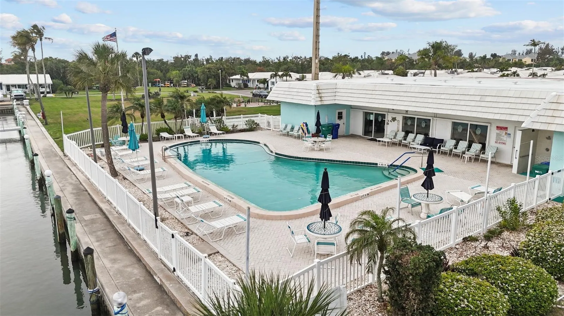 604 Spanish Drive N Longboat Key FL 34228