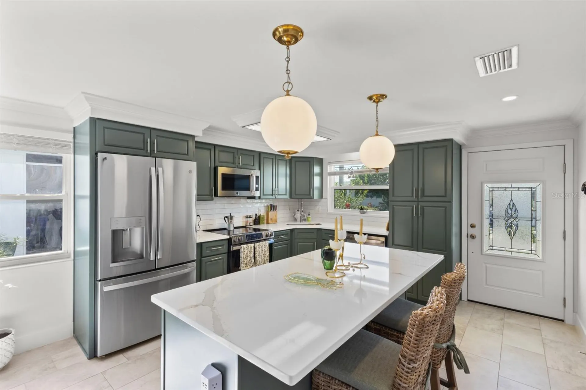 604 Spanish Drive N Longboat Key FL 34228