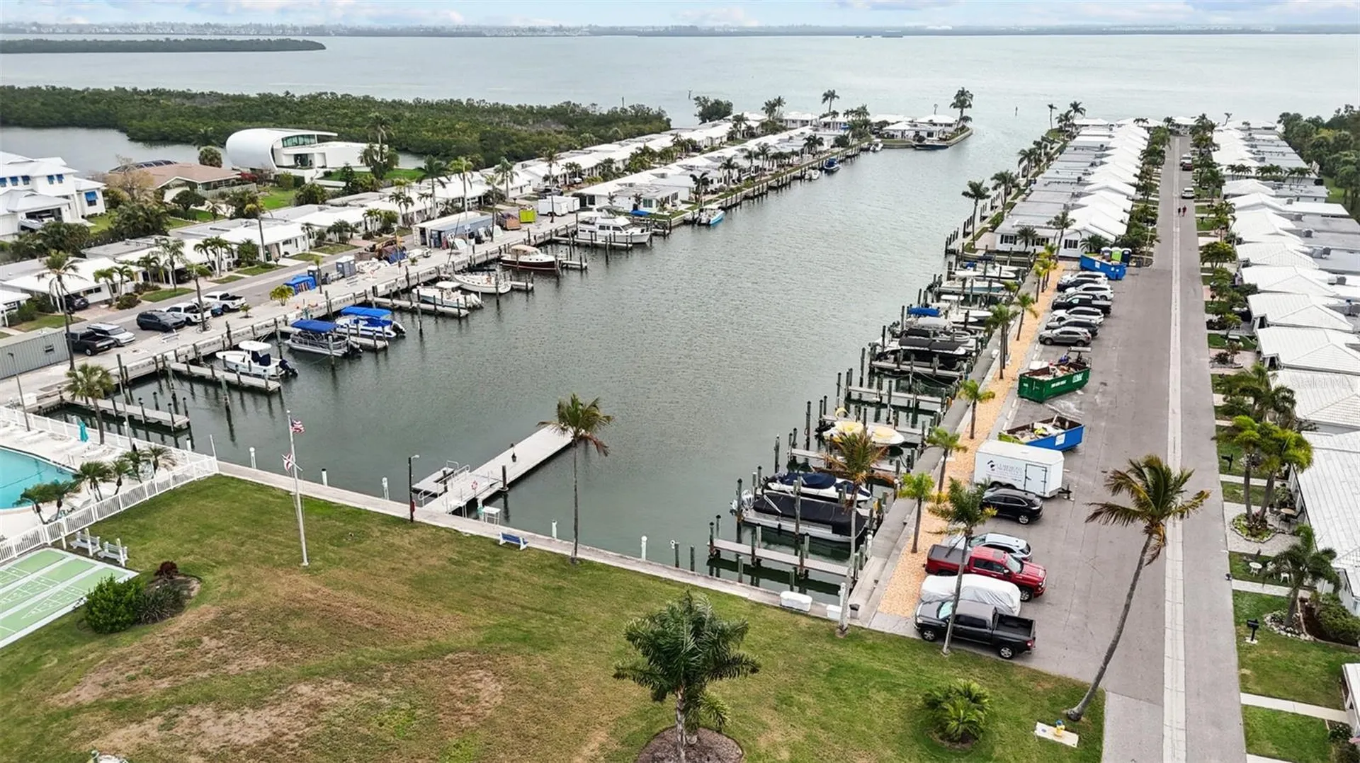 604 Spanish Drive N Longboat Key FL 34228