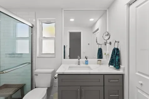 604 Spanish Drive N Longboat Key FL 34228