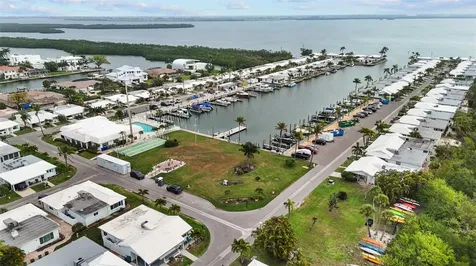 604 Spanish Drive N Longboat Key FL 34228
