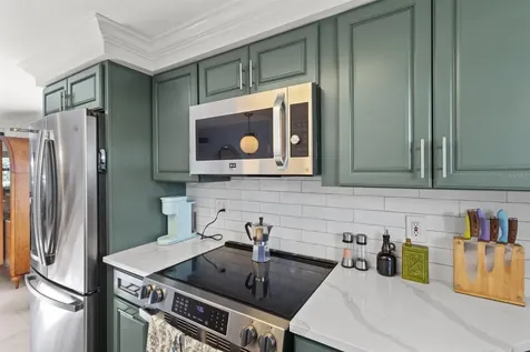 604 Spanish Drive N Longboat Key FL 34228
