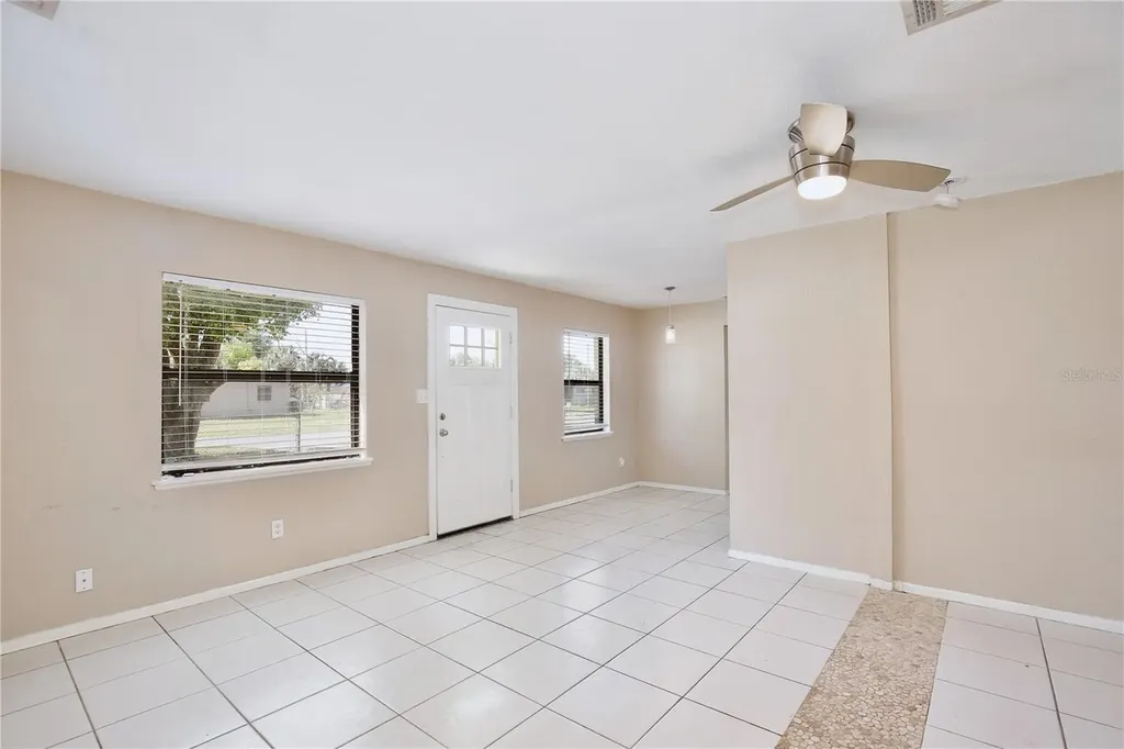 136 Academy Avenue Sanford FL 32771