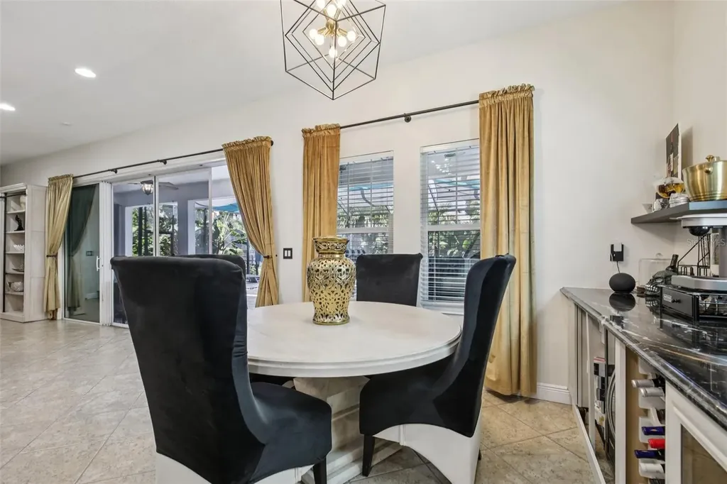7112 Paradiso Drive Apollo Beach FL 33572