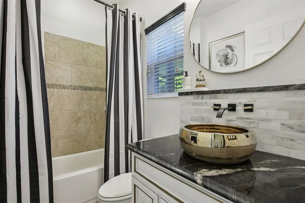 7112 Paradiso Drive Apollo Beach FL 33572