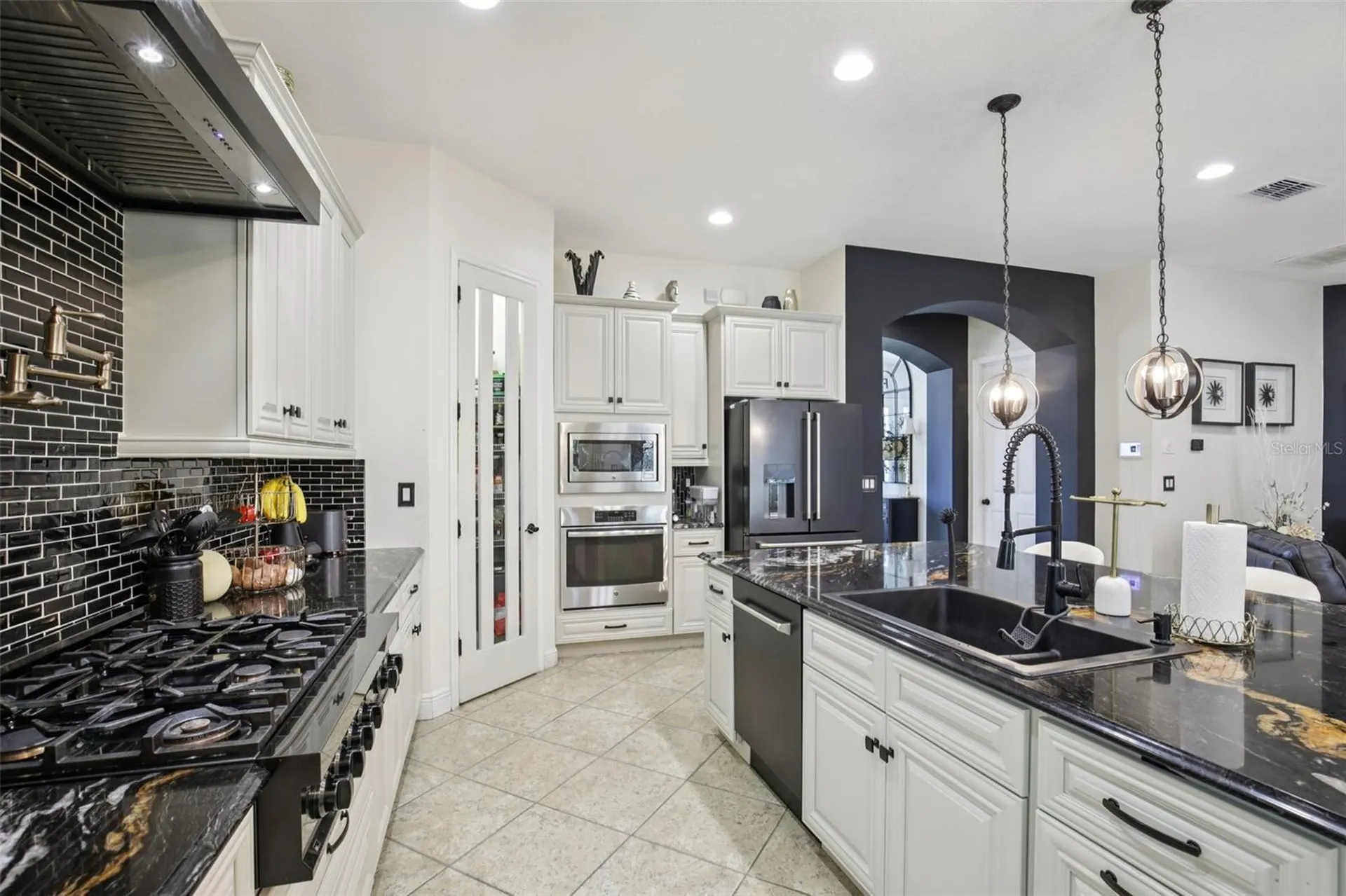 7112 Paradiso Drive Apollo Beach FL 33572