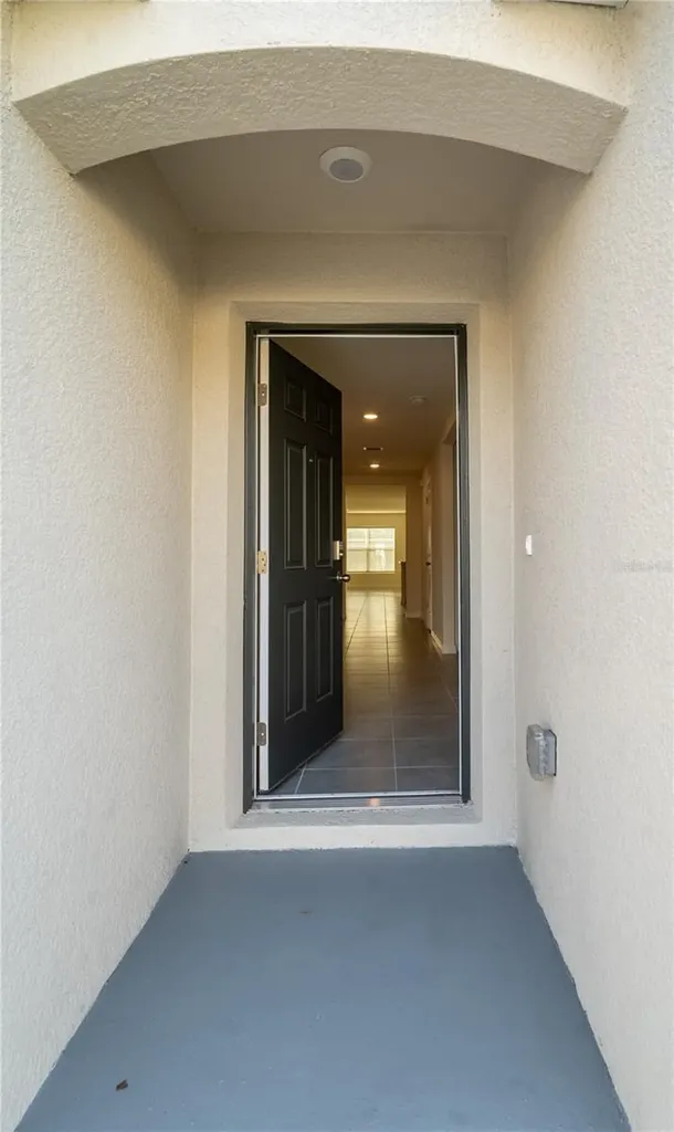 9206 Sapphire Creek Place Tampa FL 33637